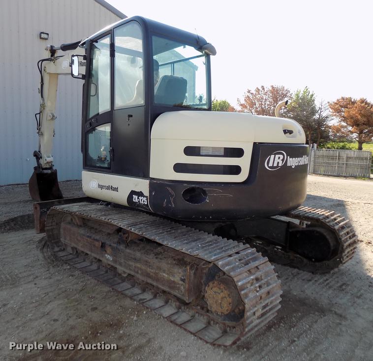 image for item DB8650 2005 Ingersoll Rand ZX-125 excavator
