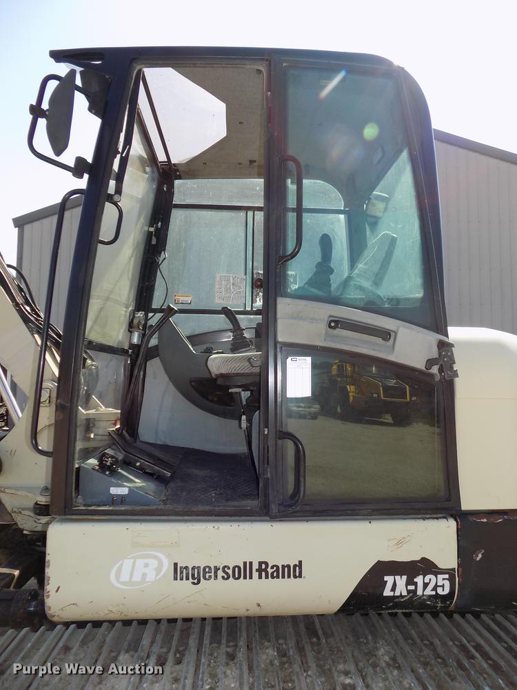 image for item DB8650 2005 Ingersoll Rand ZX-125 excavator