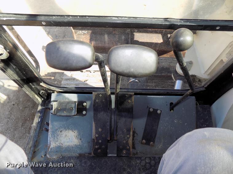 image for item DB8650 2005 Ingersoll Rand ZX-125 excavator