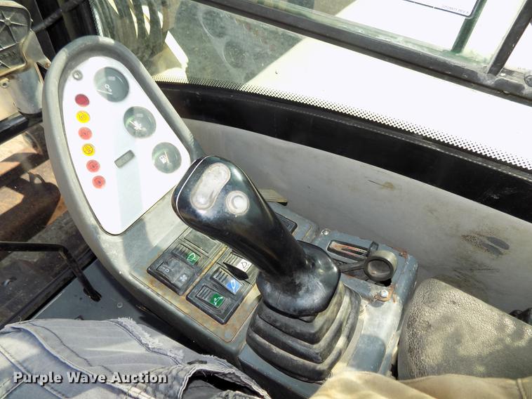 image for item DB8650 2005 Ingersoll Rand ZX-125 excavator