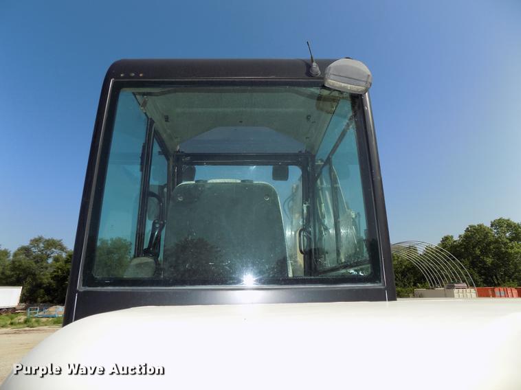 image for item DB8650 2005 Ingersoll Rand ZX-125 excavator