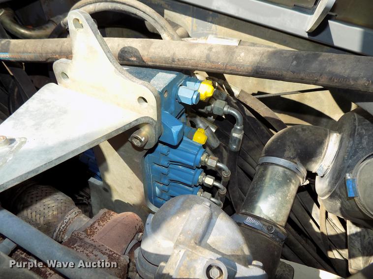 image for item DB8650 2005 Ingersoll Rand ZX-125 excavator