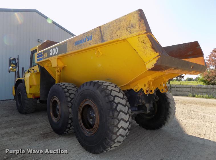 image for item DB8651 2003 Komatsu HM300-1 haul truck