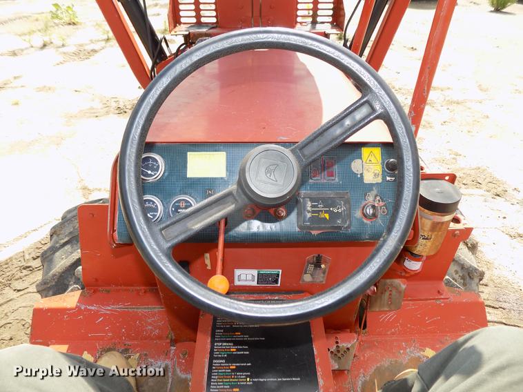 image for item DB8653 2000 Ditch Witch 5700 trencher
