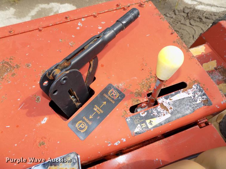 image for item DB8653 2000 Ditch Witch 5700 trencher