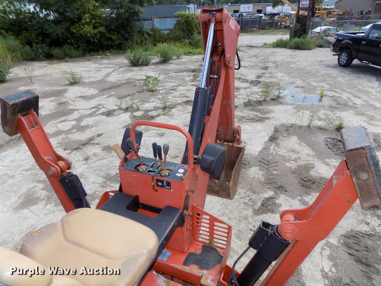 image for item DB8653 2000 Ditch Witch 5700 trencher