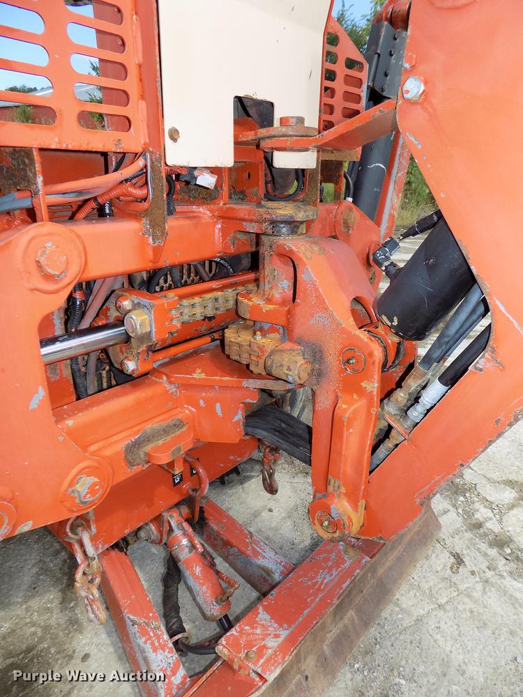 image for item DB8653 2000 Ditch Witch 5700 trencher