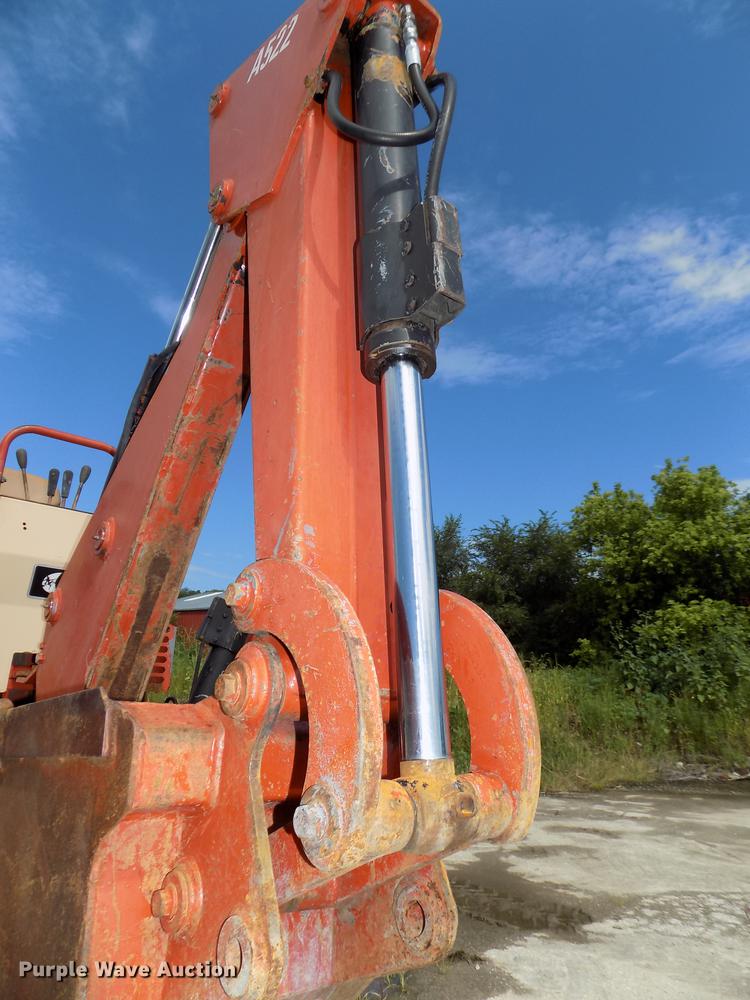 image for item DB8653 2000 Ditch Witch 5700 trencher