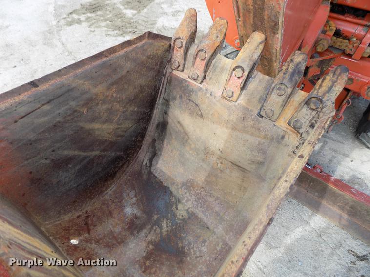 image for item DB8653 2000 Ditch Witch 5700 trencher