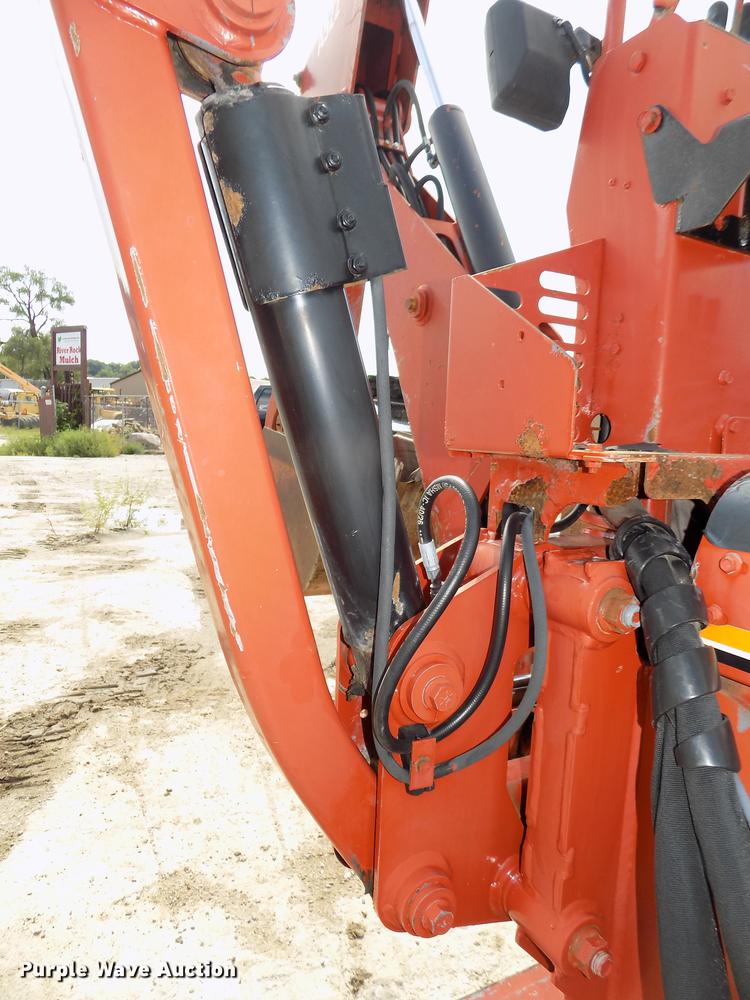 image for item DB8653 2000 Ditch Witch 5700 trencher