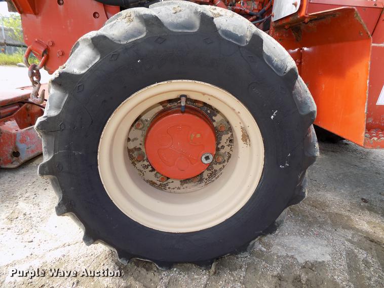 image for item DB8653 2000 Ditch Witch 5700 trencher