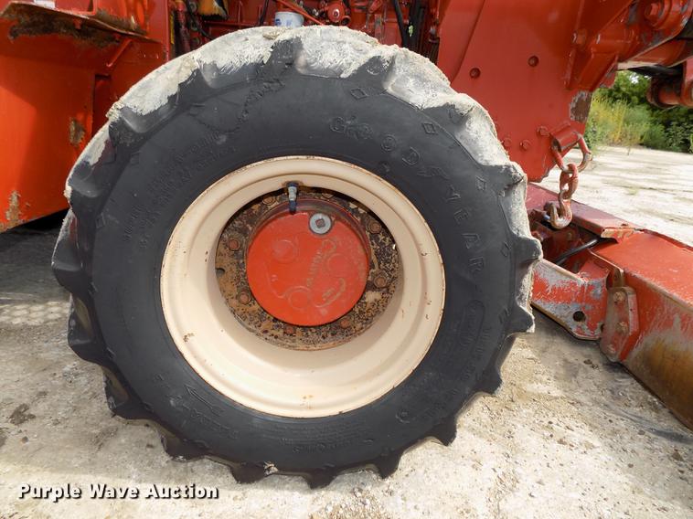 image for item DB8653 2000 Ditch Witch 5700 trencher