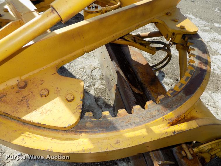 image for item DB8654 1969 Caterpillar 12F rigid frame motor grader