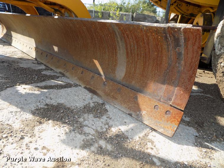 image for item DB8654 1969 Caterpillar 12F rigid frame motor grader