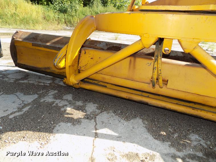 image for item DB8654 1969 Caterpillar 12F rigid frame motor grader