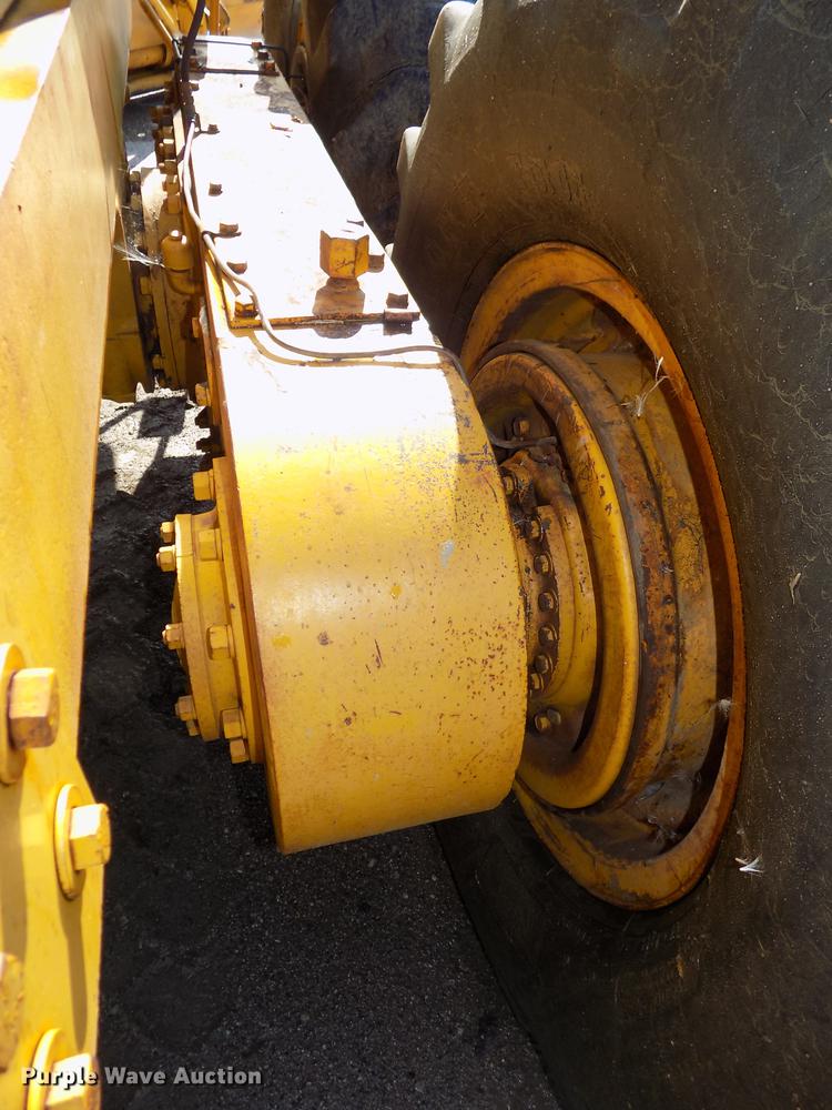 image for item DB8654 1969 Caterpillar 12F rigid frame motor grader