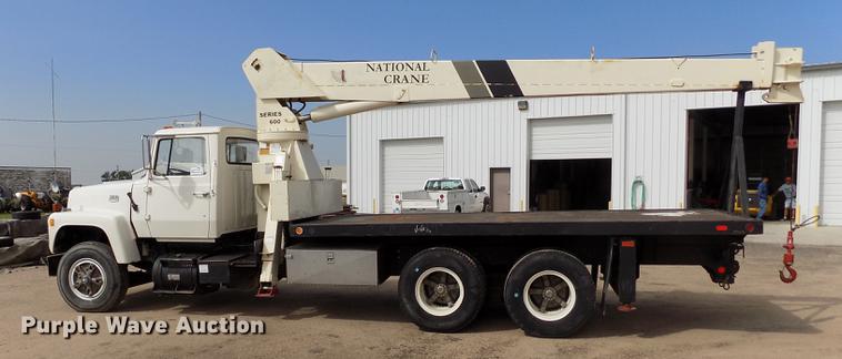 image for item DB9138 1978 Ford crane truck