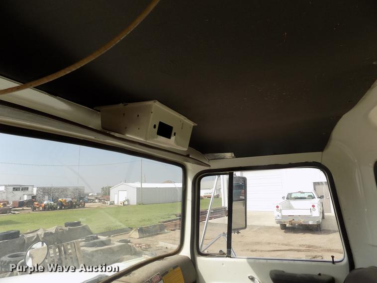 image for item DB9138 1978 Ford crane truck