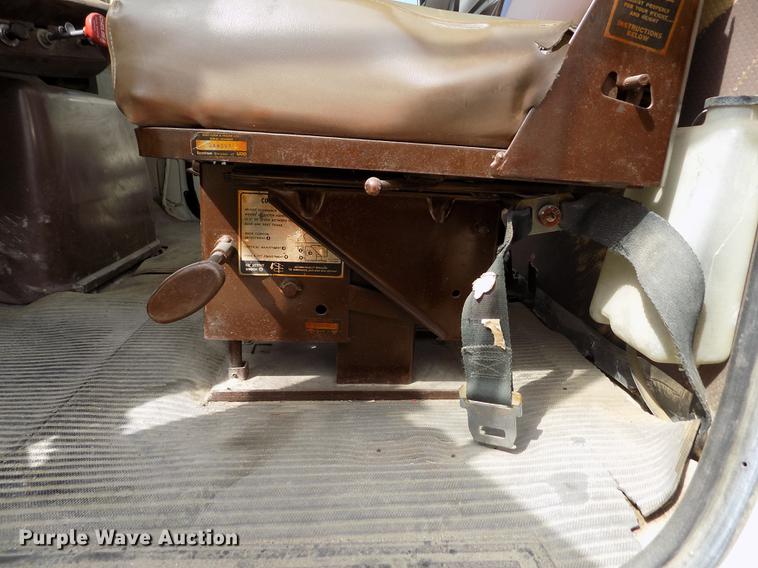 image for item DB9138 1978 Ford crane truck