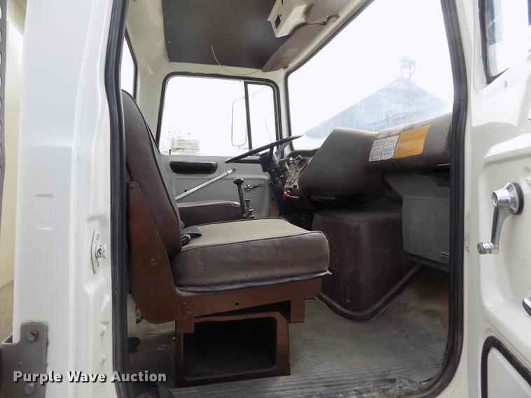 image for item DB9138 1978 Ford crane truck