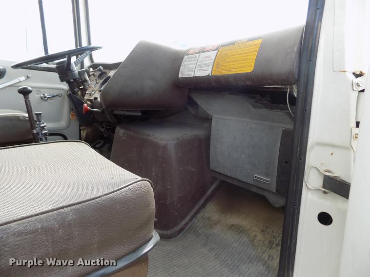 image for item DB9138 1978 Ford crane truck