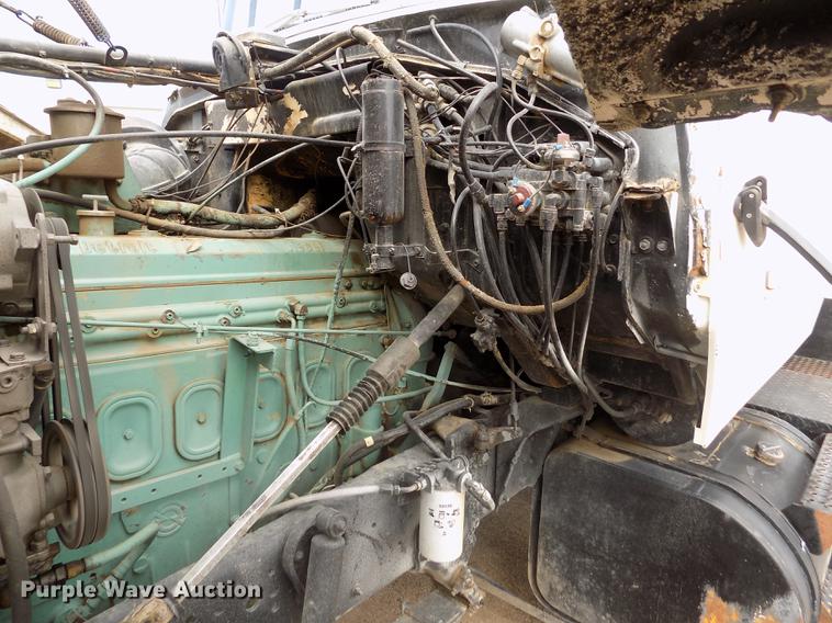 image for item DB9138 1978 Ford crane truck