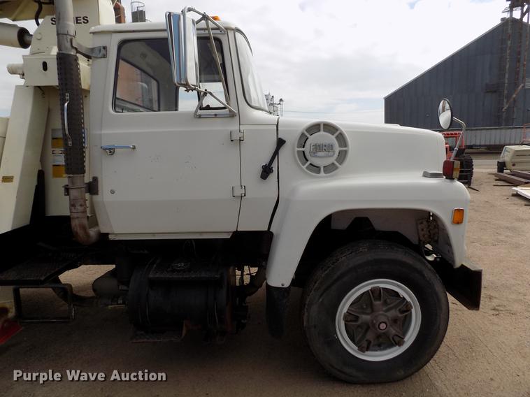 image for item DB9138 1978 Ford crane truck