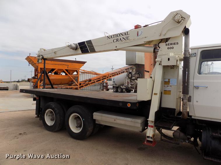 image for item DB9138 1978 Ford crane truck