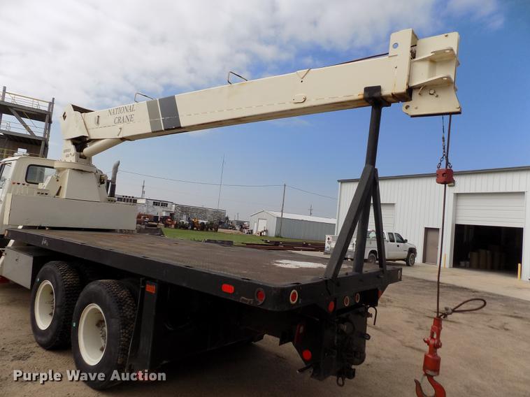 image for item DB9138 1978 Ford crane truck
