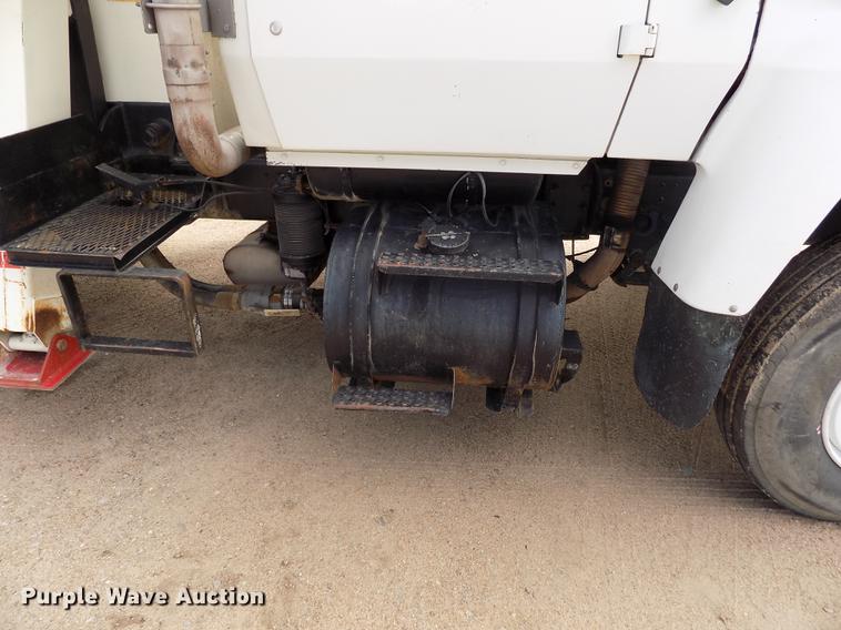 image for item DB9138 1978 Ford crane truck