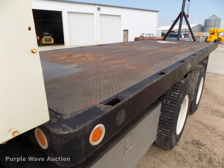 image for item DB9138 1978 Ford crane truck