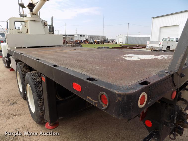 image for item DB9138 1978 Ford crane truck