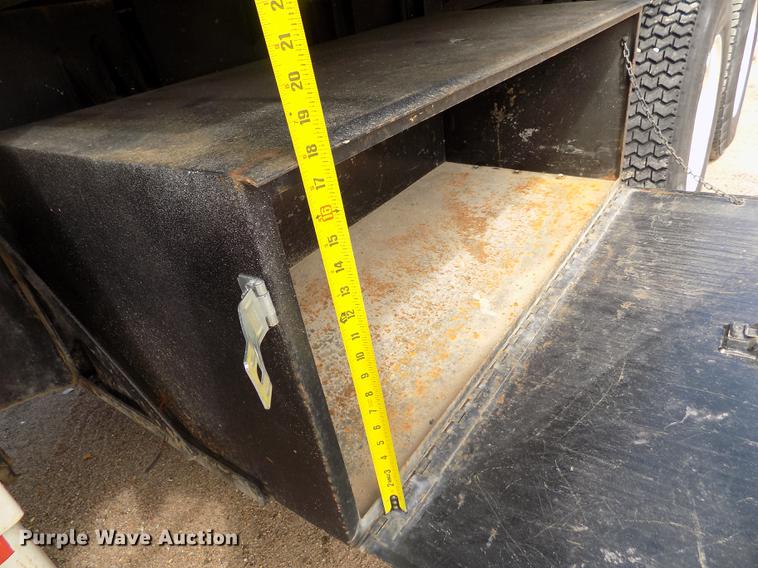 image for item DB9138 1978 Ford crane truck