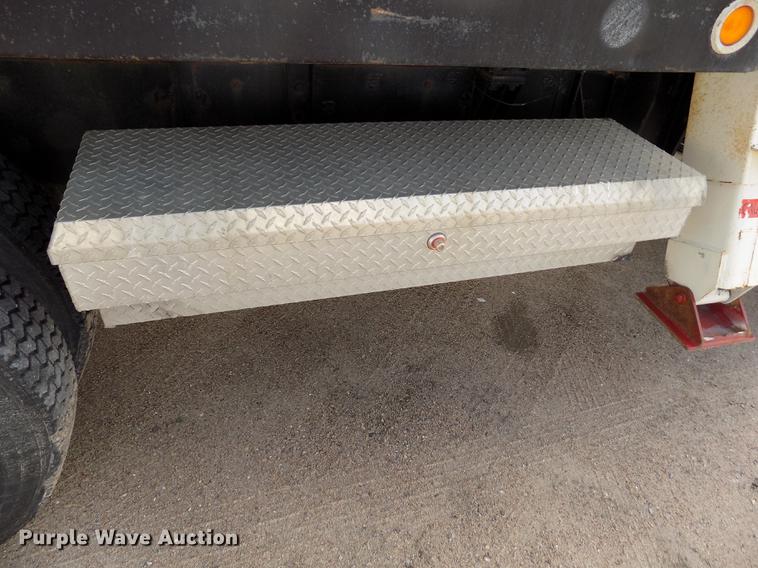 image for item DB9138 1978 Ford crane truck