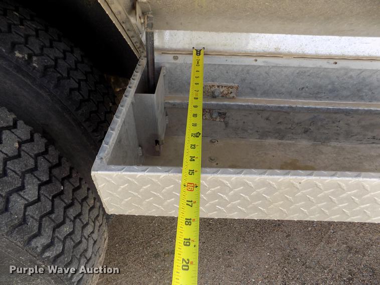 image for item DB9138 1978 Ford crane truck