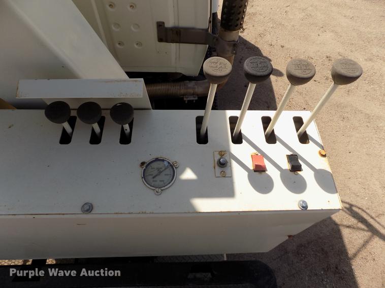 image for item DB9138 1978 Ford crane truck