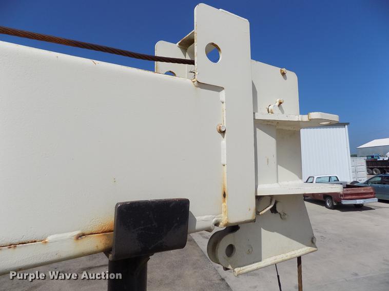 image for item DB9138 1978 Ford crane truck