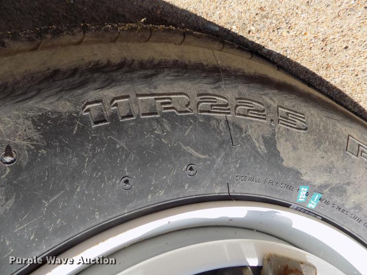 image for item DB9138 1978 Ford crane truck