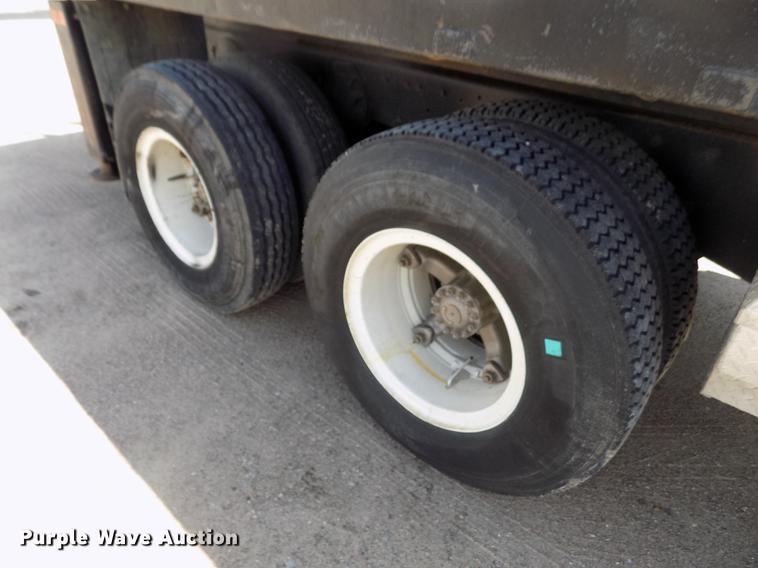 image for item DB9138 1978 Ford crane truck