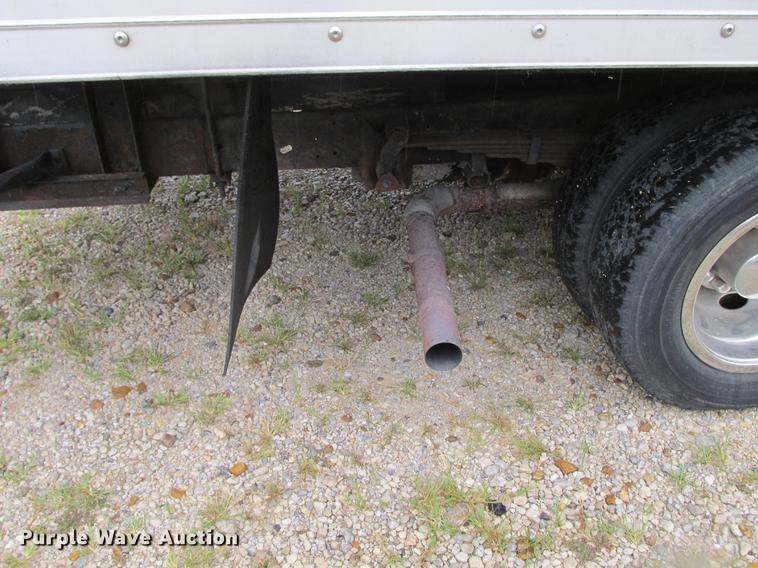 image for item DB9312 2002 Ford Econoline E350 Super Duty service and lube box truck