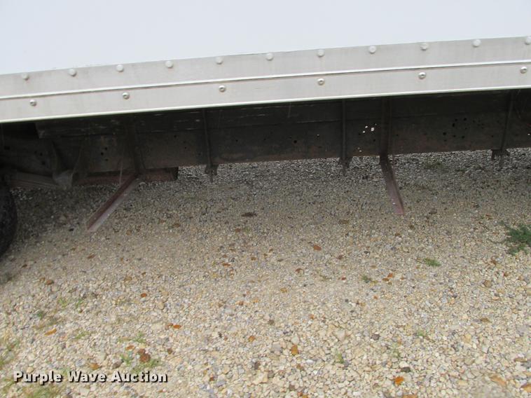 image for item DB9312 2002 Ford Econoline E350 Super Duty service and lube box truck