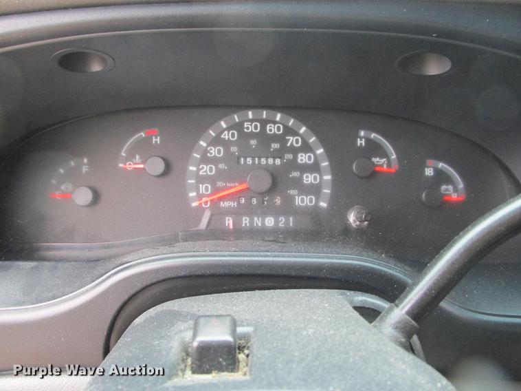 image for item DB9312 2002 Ford Econoline E350 Super Duty service and lube box truck