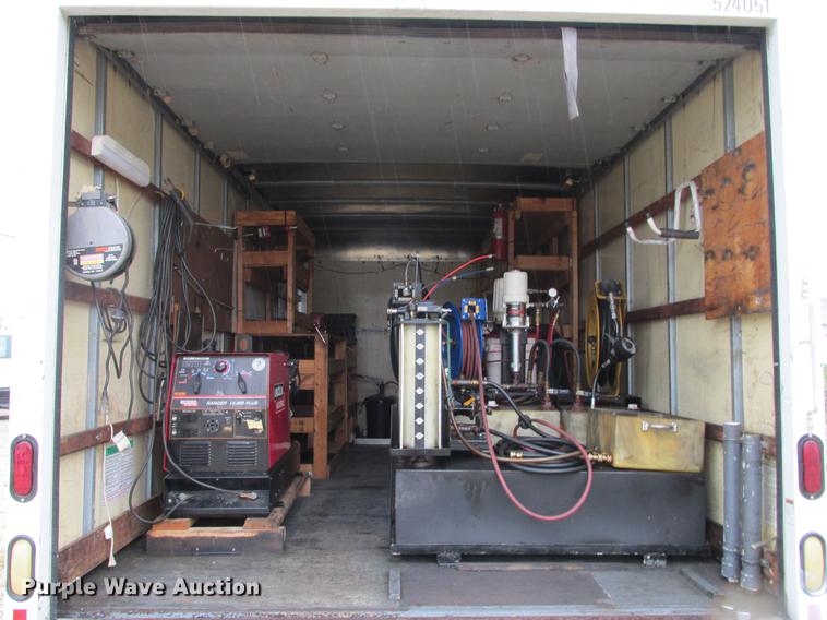 image for item DB9312 2002 Ford Econoline E350 Super Duty service and lube box truck