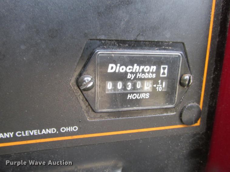 image for item DB9312 2002 Ford Econoline E350 Super Duty service and lube box truck