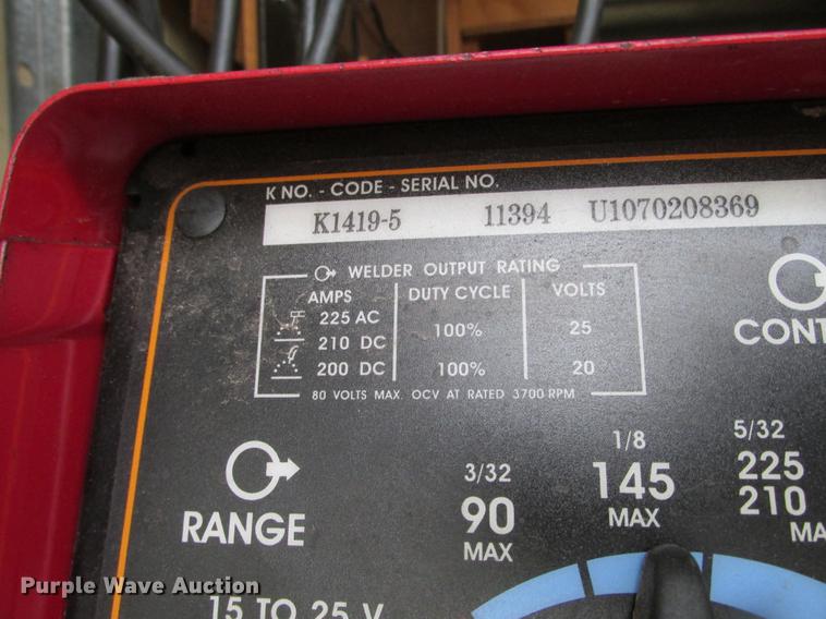 image for item DB9312 2002 Ford Econoline E350 Super Duty service and lube box truck