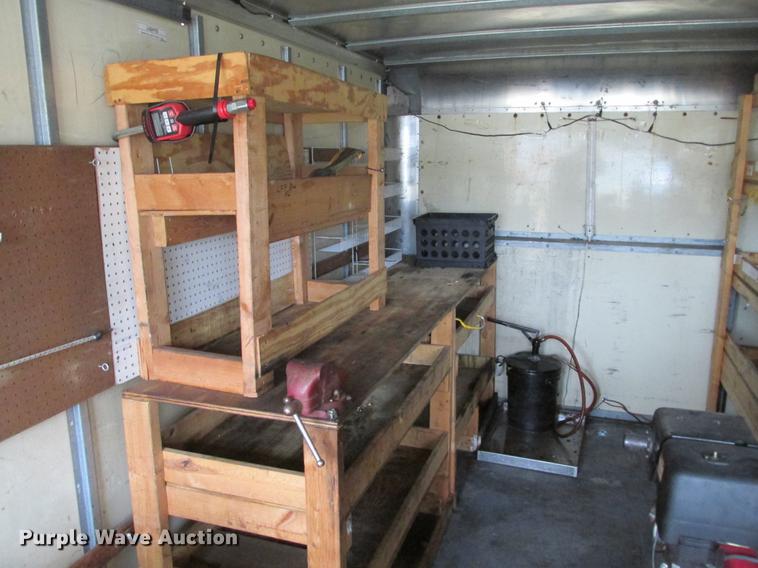 image for item DB9312 2002 Ford Econoline E350 Super Duty service and lube box truck