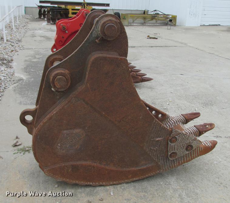 image for item DB9314 Hensley excavator bucket
