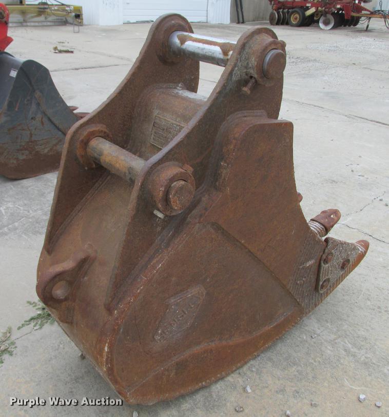 image for item DB9314 Hensley excavator bucket