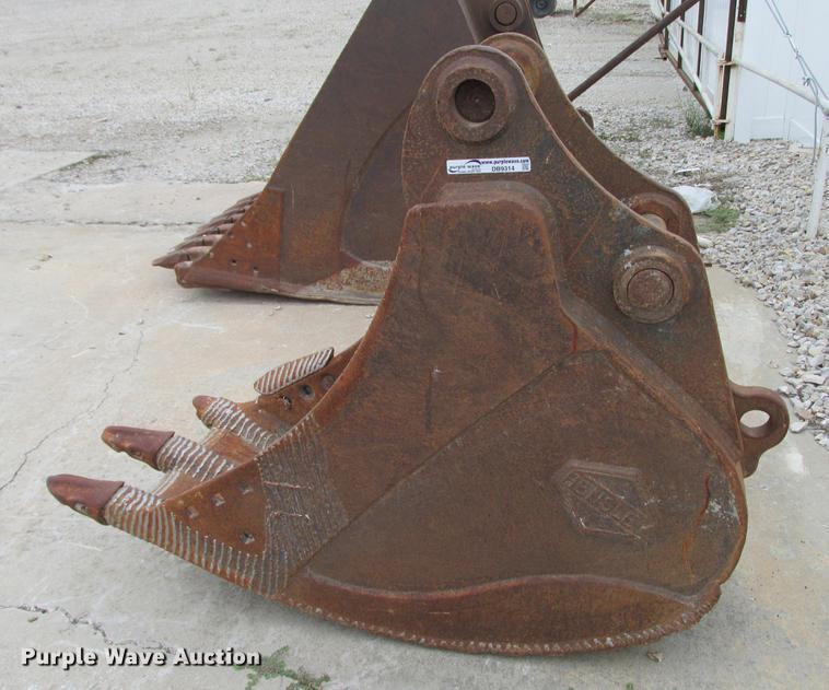 image for item DB9314 Hensley excavator bucket