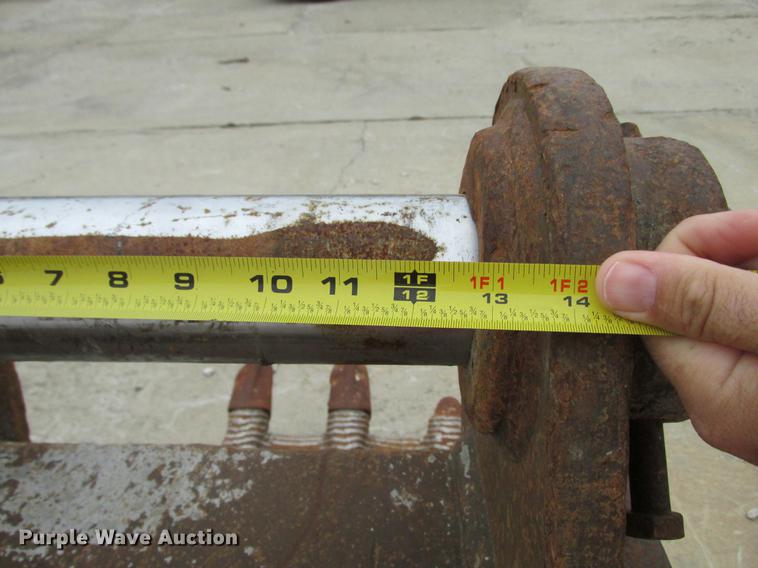 image for item DB9314 Hensley excavator bucket